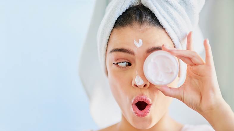 The secret behind her beautiful skin The secret behind her beautiful skin